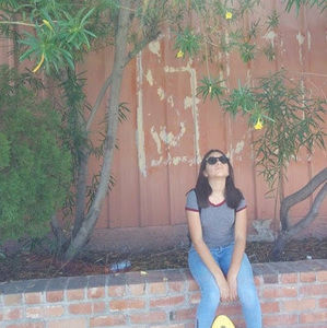 Meet your Posher, Abigail